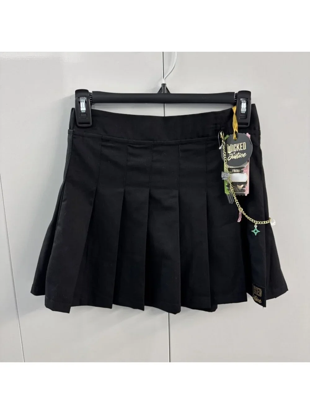 Justice Girls X Wicked Pleated Skirt, Size  MEDIUM 10. BLACK NEW‎